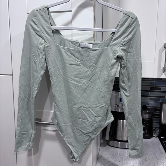 Aritzia Babaton Contour long sleeve square neck bodysuit - Picture 1 of 4